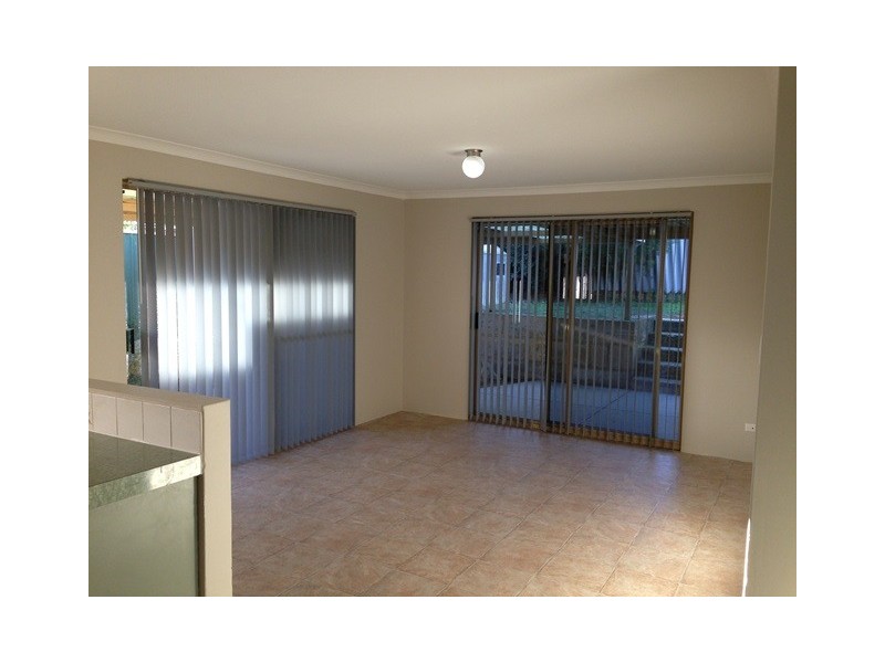 11 Carberry Square, Clarkson WA 6030