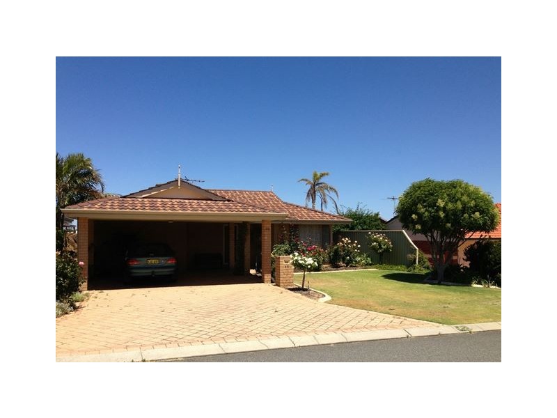 42 Glendevon Turn, Kinross WA 6028