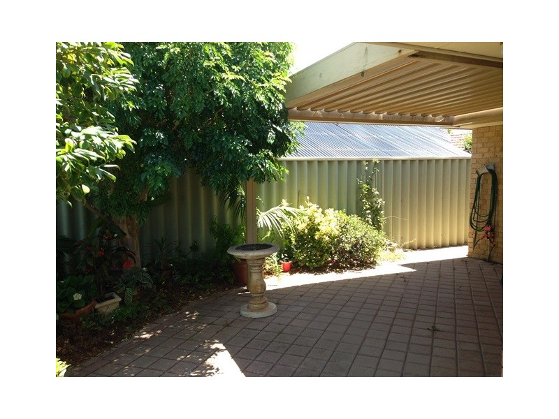 42 Glendevon Turn, Kinross WA 6028