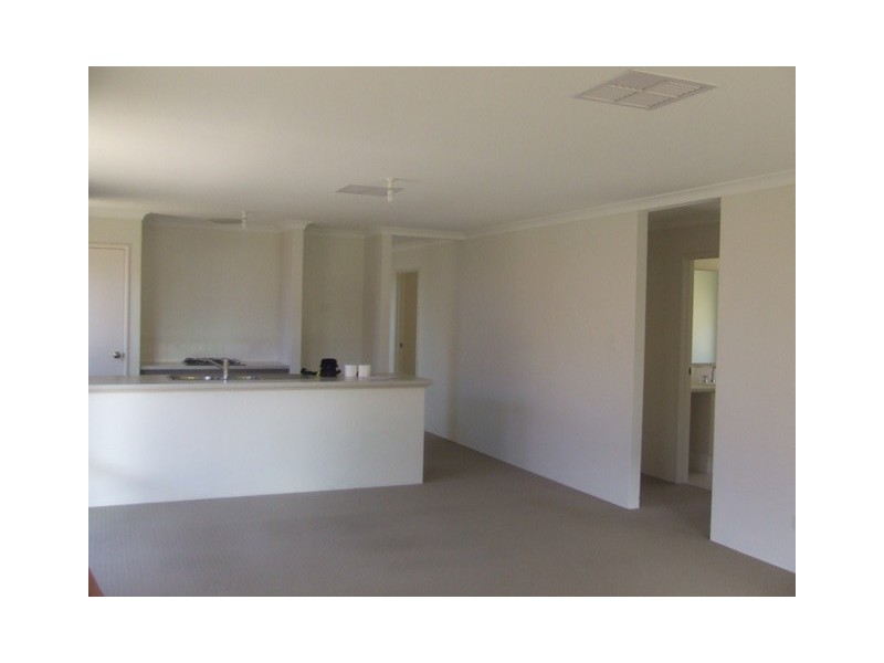 39 Portsalon Park, Butler WA 6036