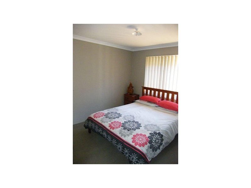 24 Tinsel Street, Yanchep WA 6035