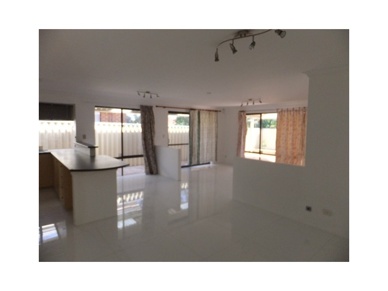 15 Reseda Elbow, Banksia Grove WA 6031