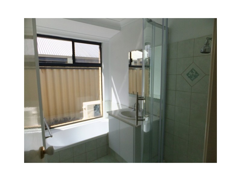 15 Reseda Elbow, Banksia Grove WA 6031