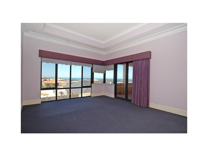 9 Royal James Court, Quinns Rocks WA 6030