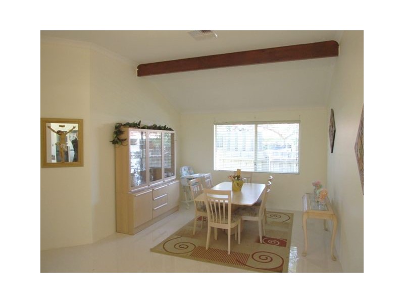 4 Fawley Retreat, Mindarie WA 6030