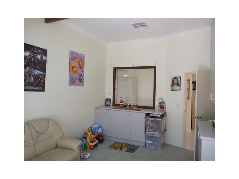 4 Fawley Retreat, Mindarie WA 6030