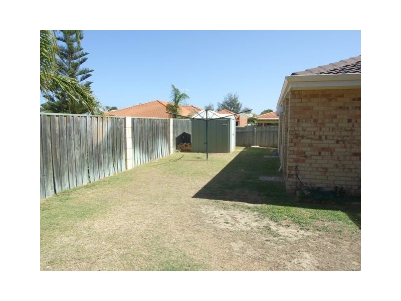 4 Fawley Retreat, Mindarie WA 6030
