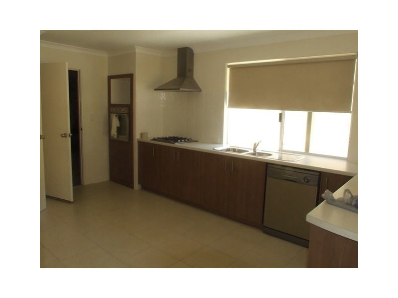 4 Liberty Drive, Clarkson WA 6030