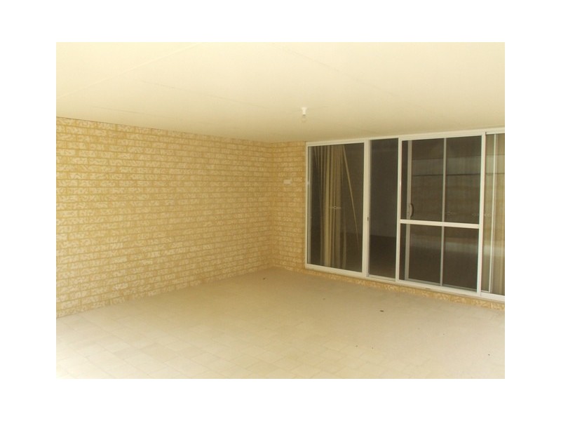 4 Liberty Drive, Clarkson WA 6030