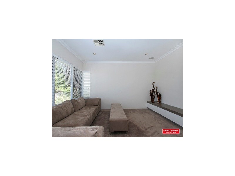 11 Carmathen Avenue, Butler WA 6036