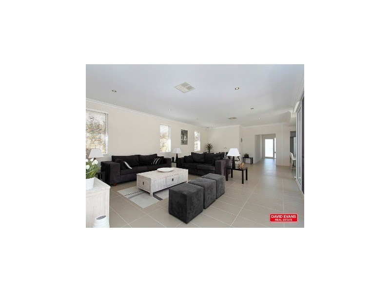 11 Carmathen Avenue, Butler WA 6036