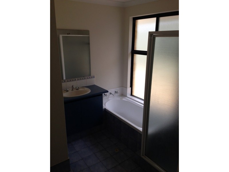 25 Adelong Circuit, Merriwa WA 6030