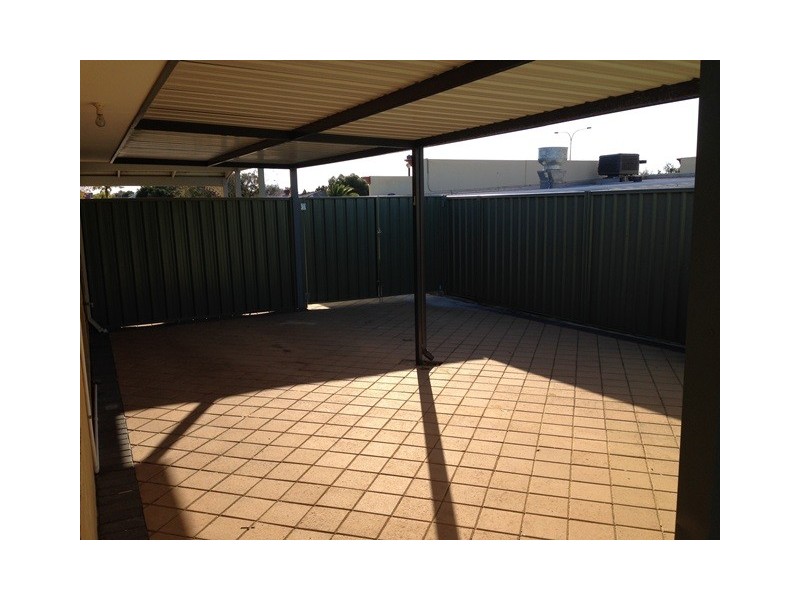 25 Adelong Circuit, Merriwa WA 6030