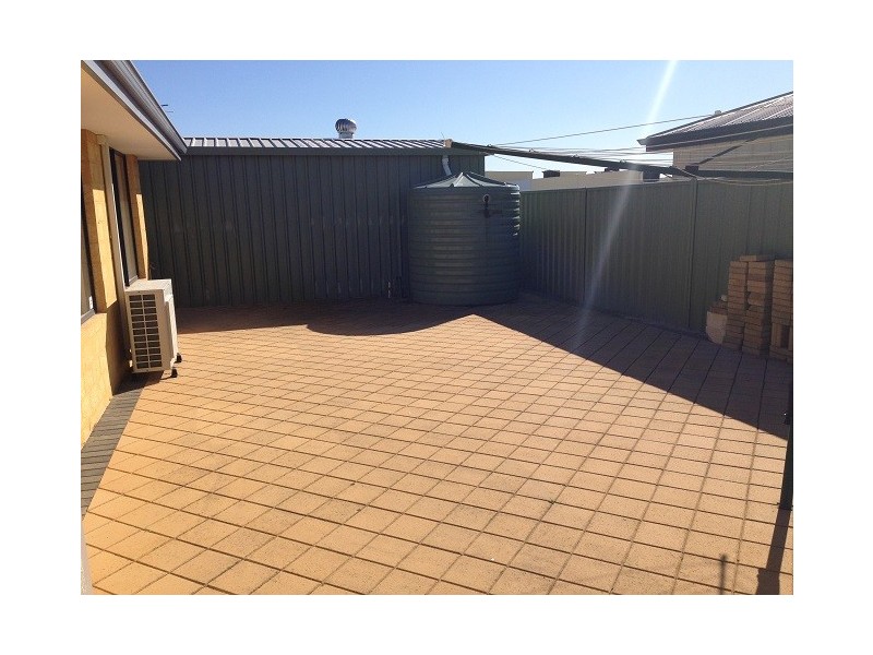 25 Adelong Circuit, Merriwa WA 6030