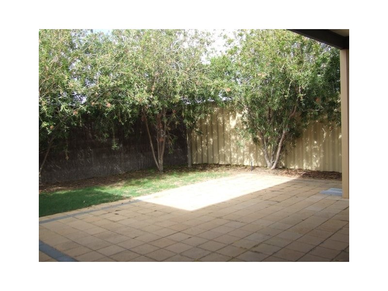 5 Eversden Crescent, Butler WA 6036