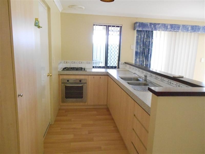 90 Seagrove Boulevard, Merriwa WA 6030