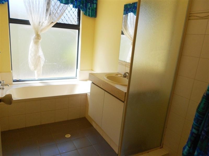 90 Seagrove Boulevard, Merriwa WA 6030