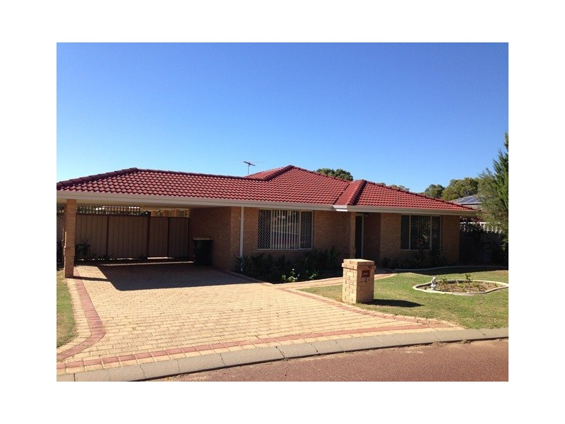 2 Mossdale Pass, Kinross WA 6028