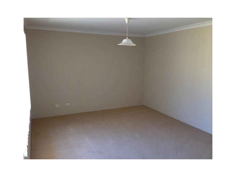 2 Mossdale Pass, Kinross WA 6028