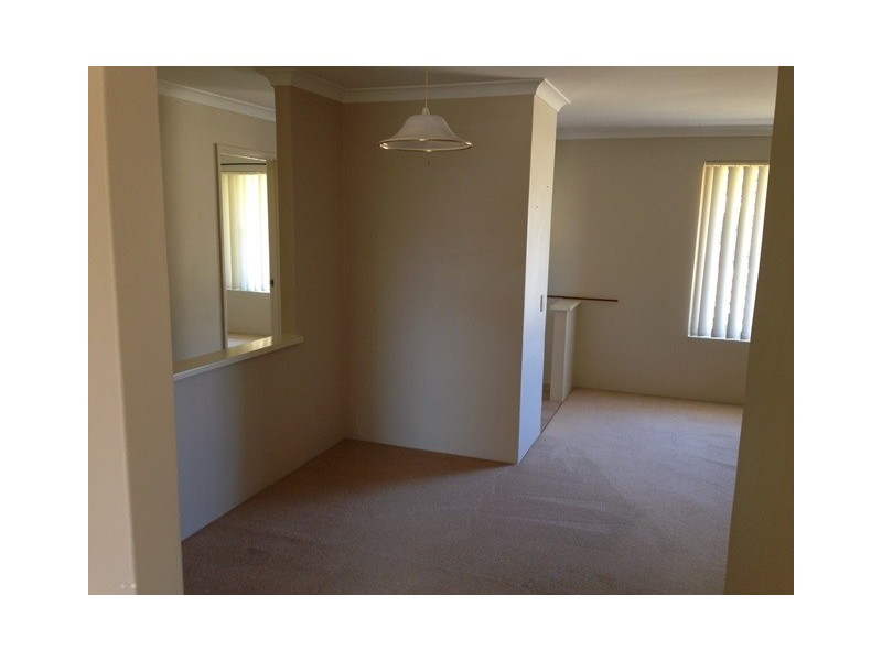 2 Mossdale Pass, Kinross WA 6028