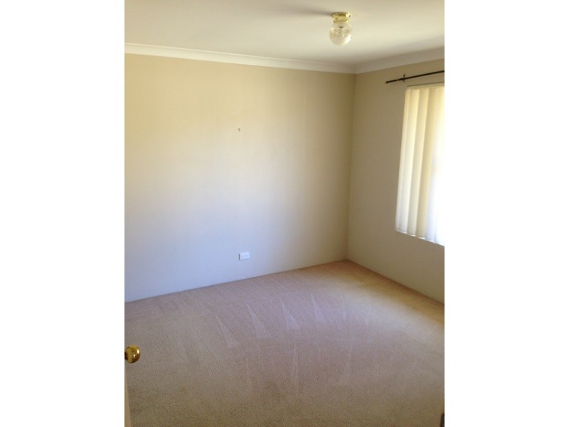 2 Mossdale Pass, Kinross WA 6028