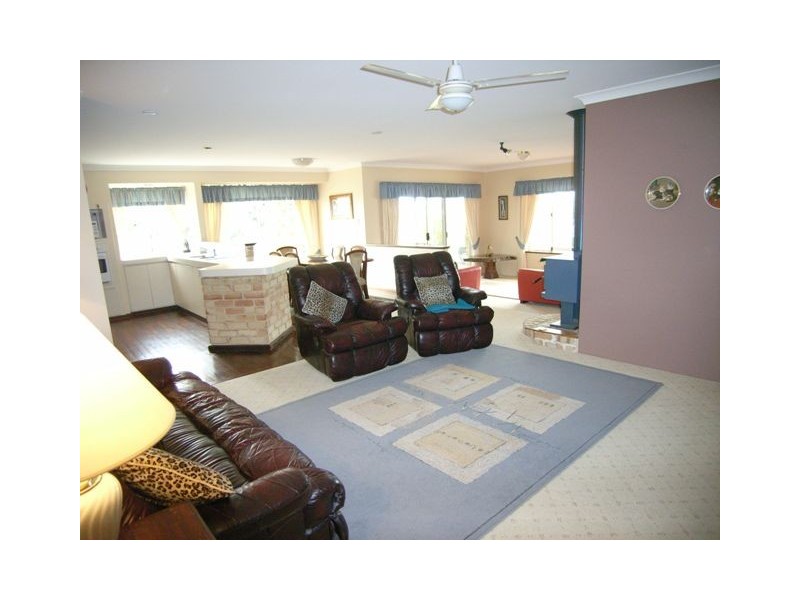 3 Radstock Cct, Ridgewood WA 6030