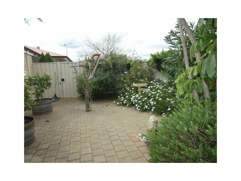 3 Radstock Cct, Ridgewood WA 6030