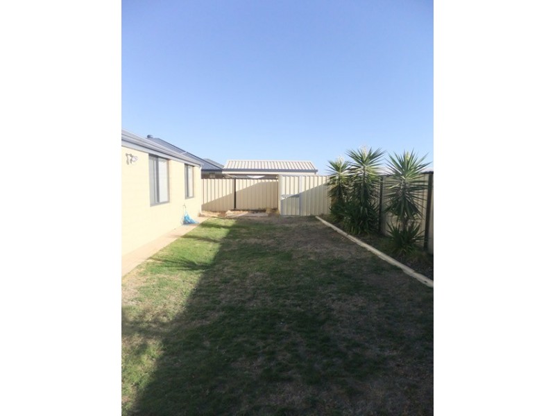 128 Liberty Drive, Clarkson WA 6030