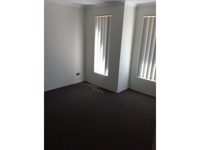 33 Sessilus Road, Banksia Grove WA 6031