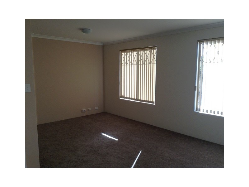 37 Kinbay Entrance, Mindarie WA 6030