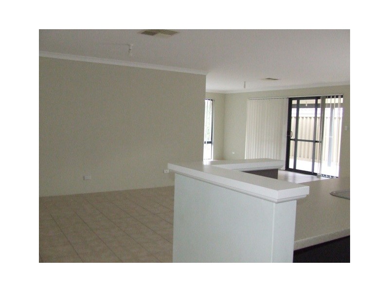 7 Finglas Meander, Butler WA 6036