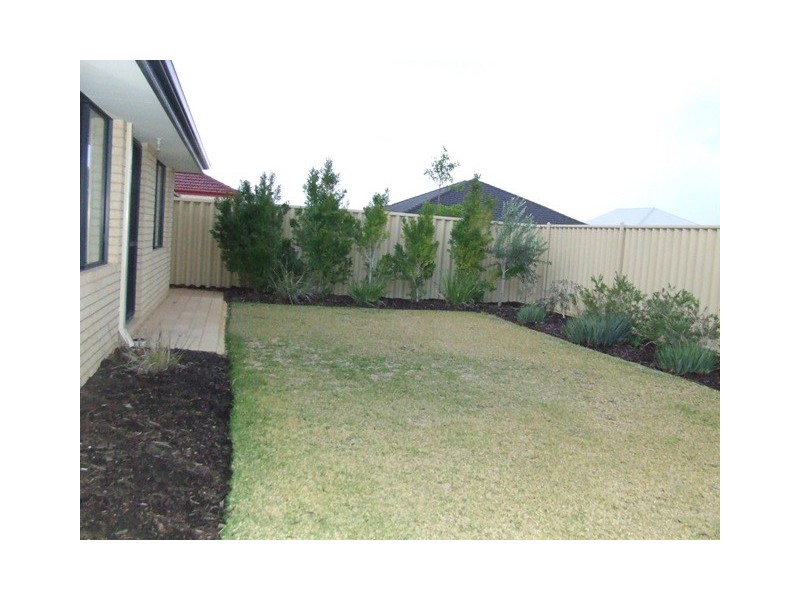 7 Finglas Meander, Butler WA 6036
