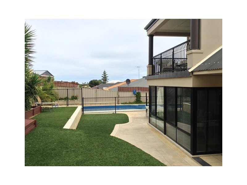 19 Trieste Court, Mindarie WA 6030