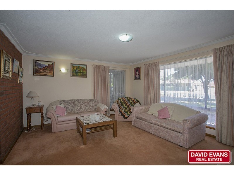 24 Dallas Crescent, Wanneroo WA 6065