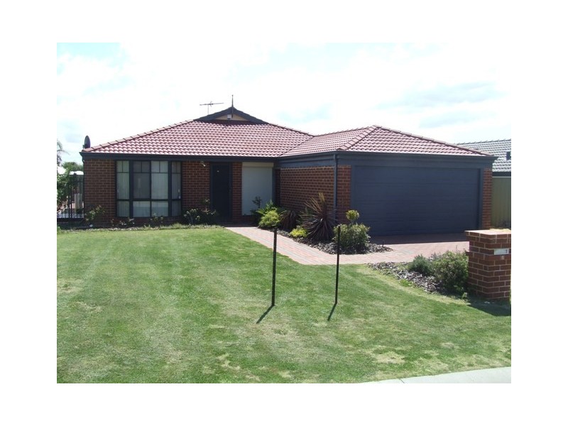 8 Hardwood Turn, Merriwa WA 6030