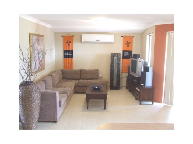 8 Hardwood Turn, Merriwa WA 6030