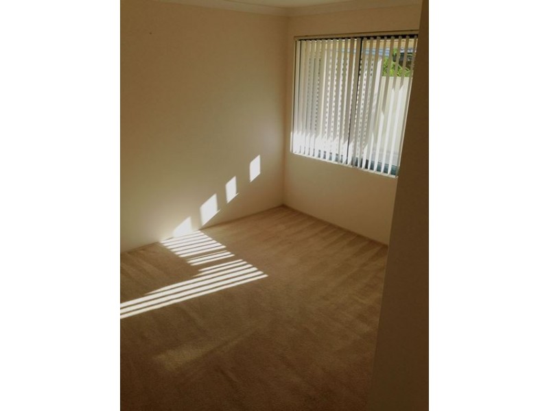 135 Lagoon Drive, Yanchep WA 6035