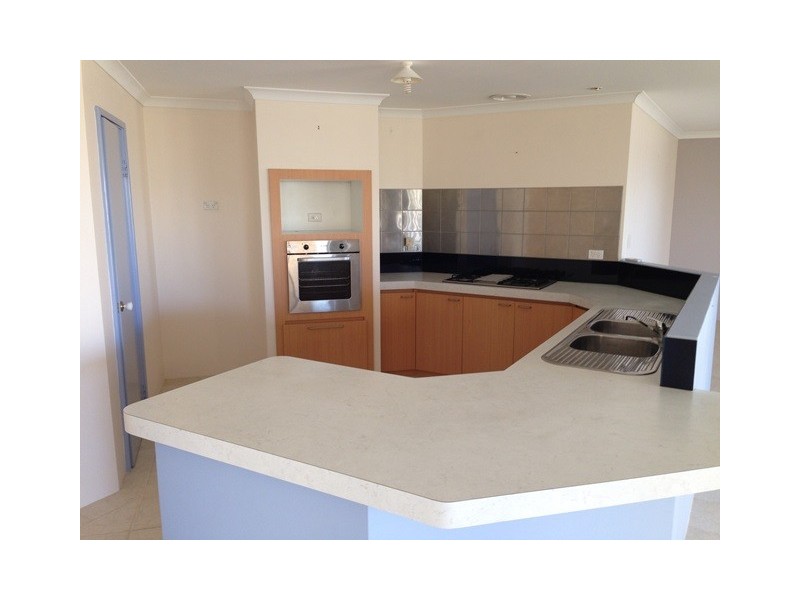 135 Lagoon Drive, Yanchep WA 6035