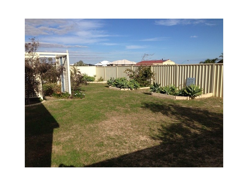 135 Lagoon Drive, Yanchep WA 6035