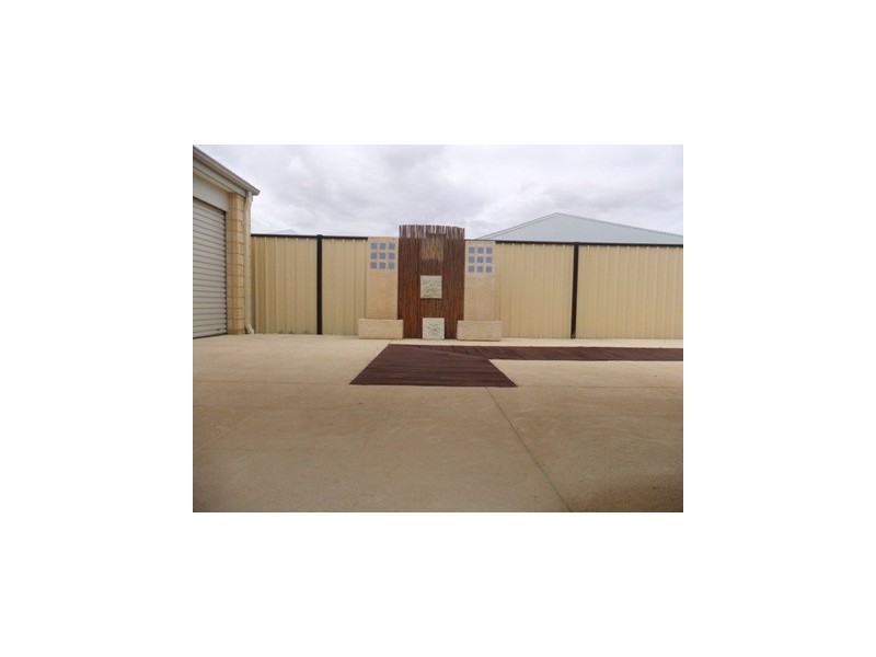 3 Elmhurst Drive, Clarkson WA 6030