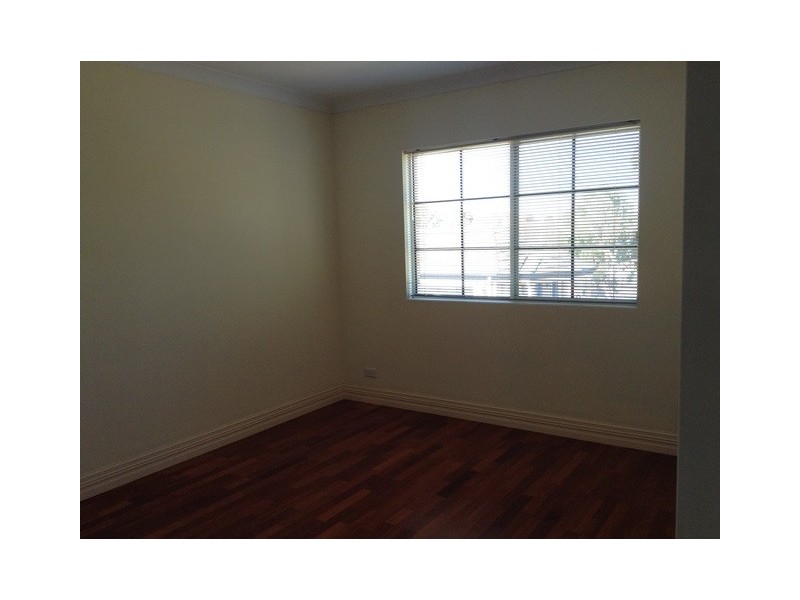 21/2 Plaistow Street, Joondalup WA 6027