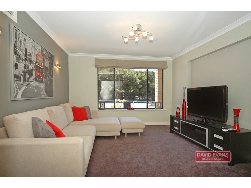 9 Patang Vista, Iluka WA 6028