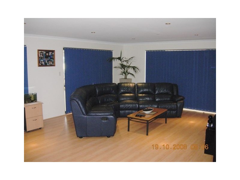 1 Gunnamatta Loop, Clarkson WA 6030