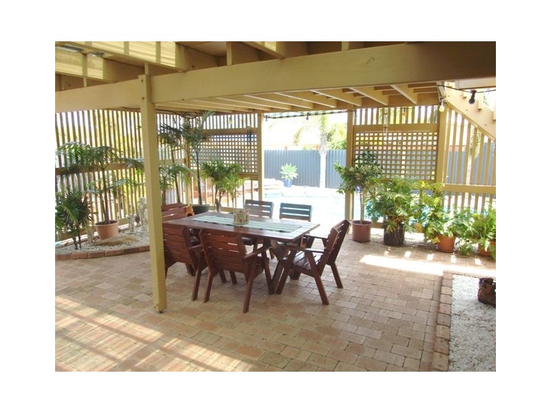 9 Perrona Gardens, Mullaloo WA 6027