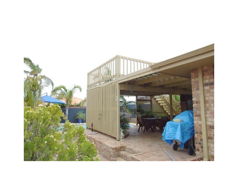 9 Perrona Gardens, Mullaloo WA 6027
