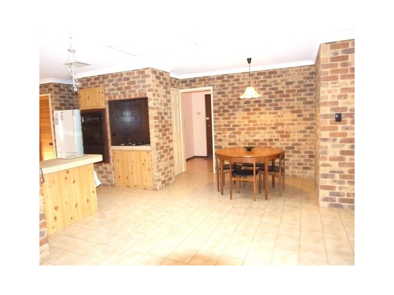 30 Nautilus Way, Kallaroo WA 6025