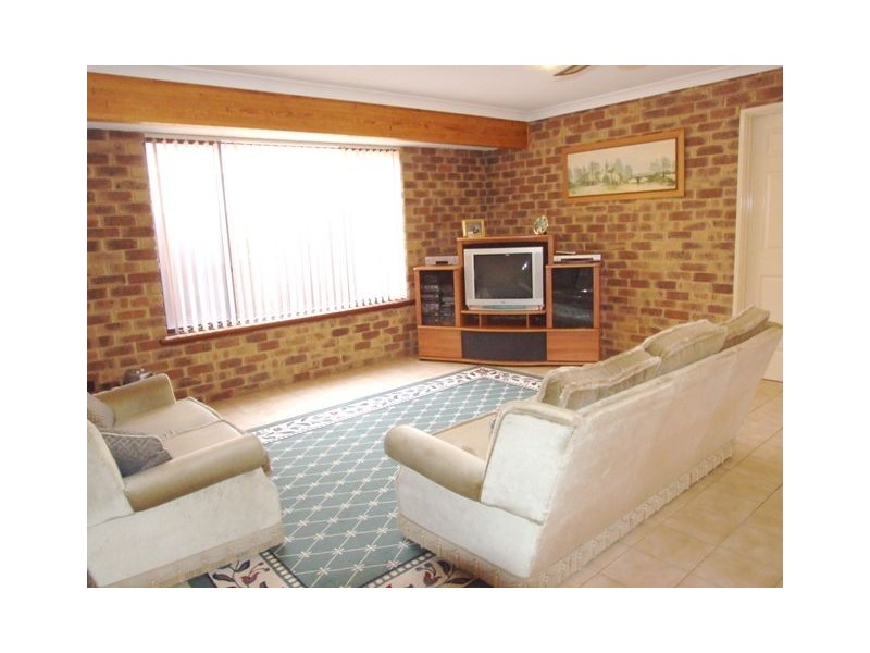 30 Nautilus Way, Kallaroo WA 6025