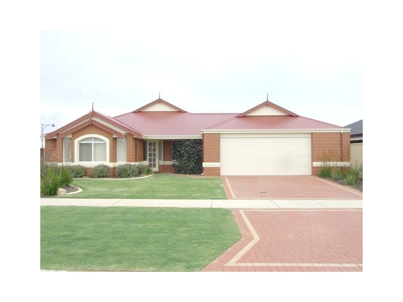 33 Thurleigh Approach, Butler WA 6036