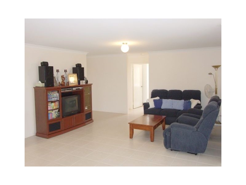 33 Thurleigh Approach, Butler WA 6036