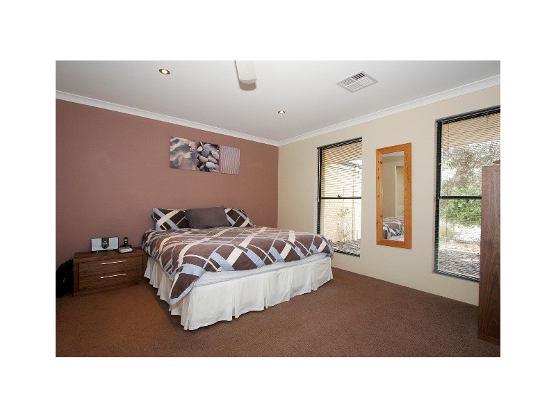 5 Peel Way, Mindarie WA 6030